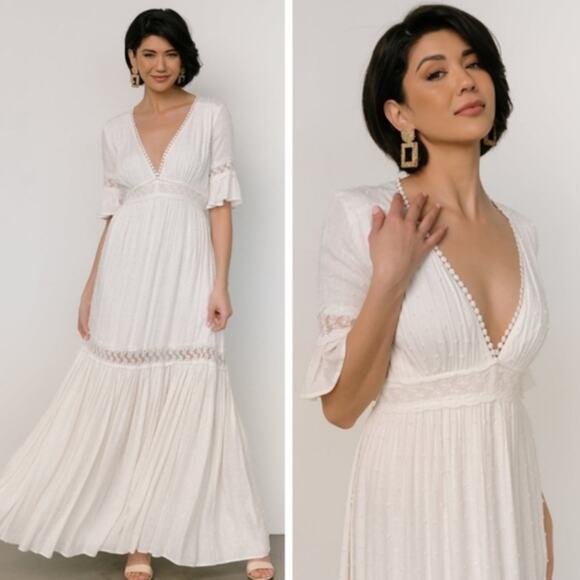 Baltic Born Dresses & Skirts - Baltic Born Rayne Deep V White Pin-tuck Maxi dress size large